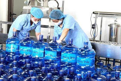 Tăng cường quản lý các cơ sở sản xuất, kinh doanh nước uống đóng chai, đóng bình
