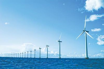 Anh hỗ trợ Việt Nam phát triển điện gió ngoài khơi và tài chính xanh