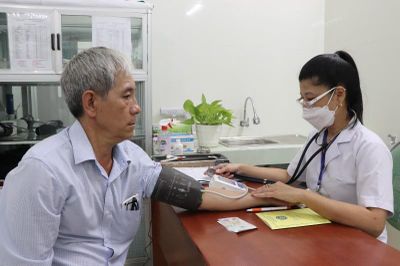 Hà Nội hỗ trợ đến 20 triệu đồng/tháng cho bác sĩ luân phiên về tuyến cơ sở