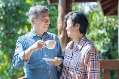 Sau nghỉ hưu mới thấm: 4 điều tôi từng xem nhẹ lại quyết định hạnh phúc tuổi già