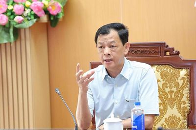 Thứ trưởng Nguyễn Tri Thức: Khẩn trương hoàn thiện hệ thống thông tin quản lý khám chữa bệnh