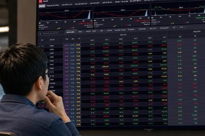 Xu hướng chứng khoán 18/6 hạn chế mua đuổi cổ phiếu nếu thanh khoản không cải thiện