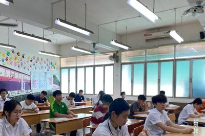 Học sinh Hà Nội được thông báo điểm thi lớp 10 qua ứng dụng iHanoi