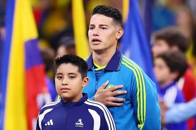 James Rodriguez khóc
