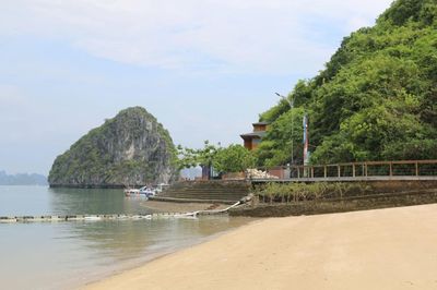 Bãi biển kín tiếng 'đẹp nhất thế giới' ở Việt Nam sắp đón khách