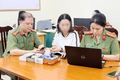 Bán sim điện thoại không chính chủ, một cơ sở kinh doanh bị xử phạt