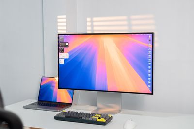 Ai sẽ mua màn hình 6K, giá 70 triệu đồng?