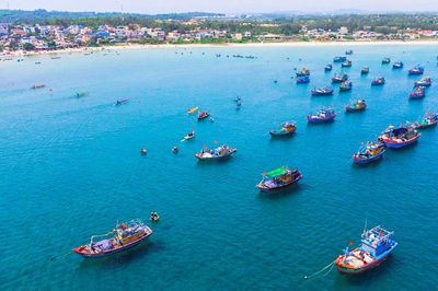 Tết Đoan Ngọ rộn ràng ngày hội đua thuyền ở xã Đông Sơn