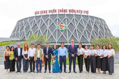 Bảo tàng Chiến thắng Điện Biên Phủ tăng cường hợp tác với Bảo tàng Ký ức chiến tranh Caen (Pháp)