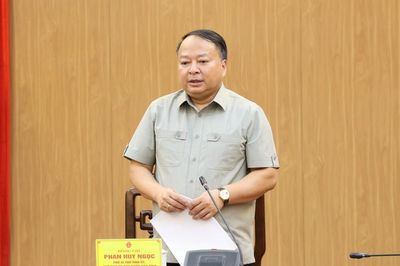 SẮP XẾP THÔN, TỔ DÂN PHỐ: Đề xuất tăng chế độ phụ cấp với người hoạt động không chuyên trách
