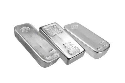 Sáng 18/6, giá bạc thế giới và trong nước diễn biến trái chiều