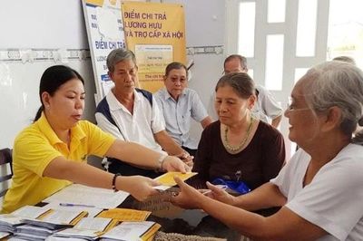Thành phố Hồ Chí Minh đẩy mạnh cấp thẻ bảo hiểm y tế cho người dân An toàn khu