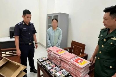 Hải quan liên tiếp phát hiện gần 1 tấn thực phẩm nhập lậu, không rõ nguồn gốc tại biên giới phía bắc