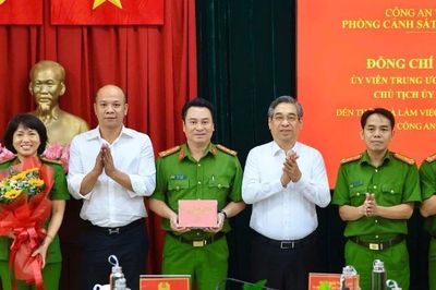 Lãnh đạo Thành ủy Thành phố Hồ Chí Minh thăm, động viên lực lượng Cảnh sát điều tra tội phạm về ma túy
