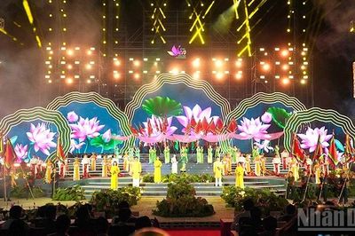 Về nghe sen kể chuyện