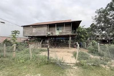 Sau cuộc nhậu, anh vợ chết dưới gầm nhà sàn