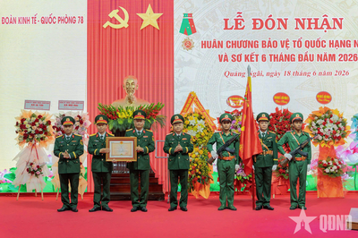Đoàn Kinh tế - Quốc phòng 78 (Binh đoàn 15): Đón nhận Huân chương Bảo vệ Tổ quốc hạng Nhất