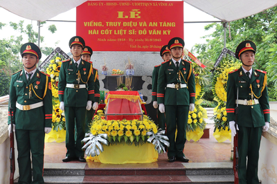 Truy điệu và an táng hài cốt liệt sĩ Đỗ Văn Kỳ
