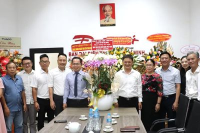 Phó Chủ tịch UBND TPHCM Nguyễn Mạnh Cường thăm, chúc mừng các cơ quan báo chí