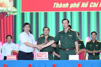 Báo chí đồng hành cùng lực lượng vũ trang TPHCM