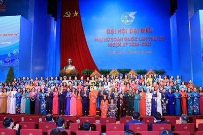 Phát huy trí tuệ, bản lĩnh phụ nữ Việt Nam trong giai đoạn phát triển mới