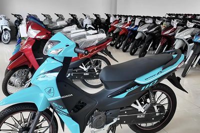 Hàng loạt xe máy số bán chênh giá: Nghịch lý mới trên thị trường xe phổ thông