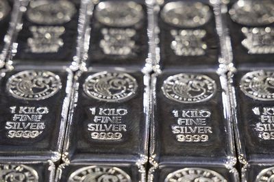 Giá bạc hôm nay 18/6/2026 tăng trở lại, kỳ vọng kịch bản bứt phá