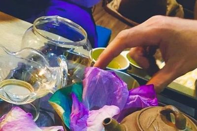 Trà sen vào mùa nhưng 3 nhóm người không nên thưởng thức