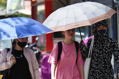 Dự báo thời tiết 19/6/2026: Miền Bắc mưa to vùng núi, Hà Nội nắng nóng 36 độ