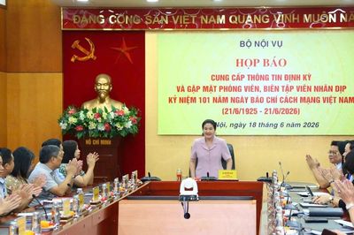 Tiếp tục tinh gọn bộ máy trong các cơ quan TW và địa phương trong quý 3