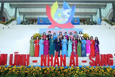 Phó Thủ tướng Thường trực Phạm Gia Túc dự Đại hội đại biểu Phụ nữ toàn quốc lần thứ XIV
