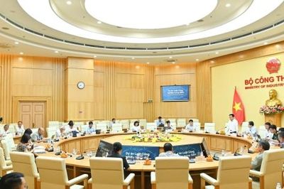 Bộ Công Thương họp Tổ soạn thảo xây dựng Luật Công nghiệp trọng điểm
