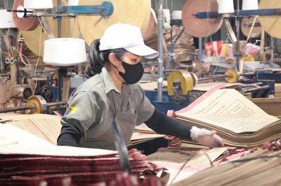 Hà Tĩnh: Doanh nghiệp tiếp sức công nhân vượt nắng nóng