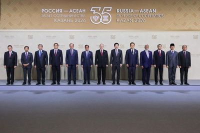 Thủ tướng Lê Minh Hưng tham dự phiên toàn thể Hội nghị Cấp cao Kỷ niệm 35 năm quan hệ ASEAN-Nga