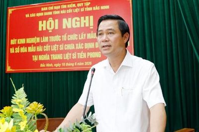 Bắc Ninh: Rút kinh nghiệm làm trước công tác lấy mẫu hài cốt liệt sĩ tại phường Tiền Phong