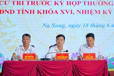 Đại biểu HĐND tỉnh tiếp xúc cử tri xã Na Sang
