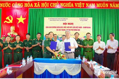 Bàn giao hệ thống đường biên, mốc quốc giới tại 2 xã Lộc Thạnh và Lộc Tấn