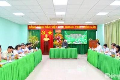 Đồng chí Châu Thị Mỹ Phương thăm, làm việc với Báo và phát thanh, truyền hình Đồng Tháp