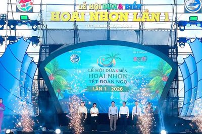 Khai mạc Lễ hội Dừa & Biển Hoài Nhơn lần thứ I năm 2026