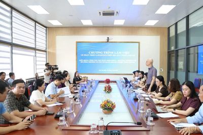 Lào Cai kiến nghị tháo gỡ điểm nghẽn để phát triển logistics cửa khẩu