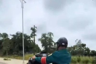 Tịch thu xe mô tô của thanh niên tái phạm hành vi bốc đầu tại tỉnh Lào Cai