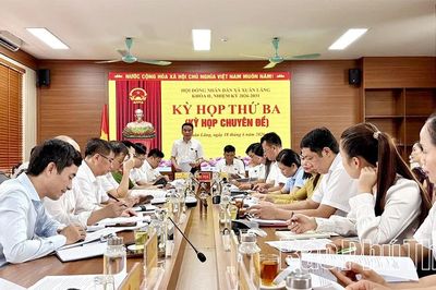 Xã Xuân Lãng: Điều chỉnh biên chế cán bộ, công chức trong các cơ quan của chính quyền