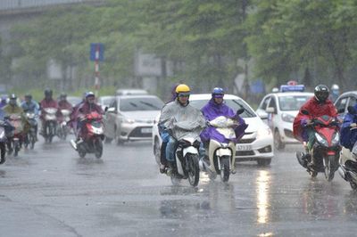 Ngày 18/6: Bắc Bộ mưa dông về chiều tối, miền Trung nắng nóng