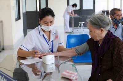 Hà Nội hỗ trợ đến 20 triệu đồng/tháng cho bác sĩ luân phiên về tuyến cơ sở