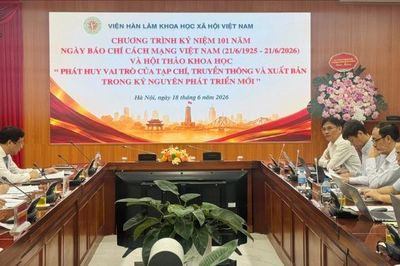 Phát huy vai trò tạp chí truyền thông, xuất bản thời đại số