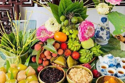 Tết Đoan Ngọ cúng gì? Dù bận mấy cũng nhớ dâng cúng 3 món này, tổ tiên phù hộ gia đình may mắn