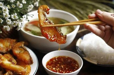 Nước mắm không phải ai cũng nên ăn nhiều: 4 nhóm người cần đặc biệt thận trọng