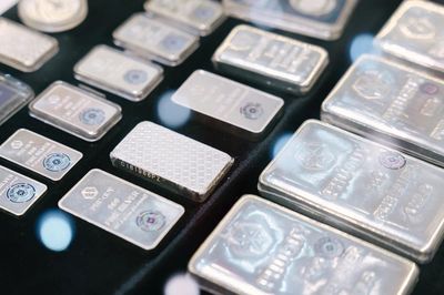 Giá bạc hôm nay 18/6/2026: Đồng loạt giảm mạnh