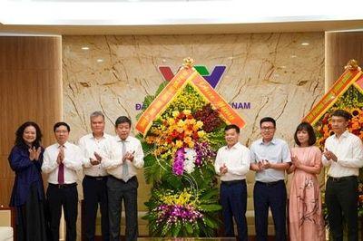 Phó Chủ tịch Thường trực UBND TP Hà Nội thăm, chúc mừng VTV và Hội Nhà báo thành phố Hà Nội