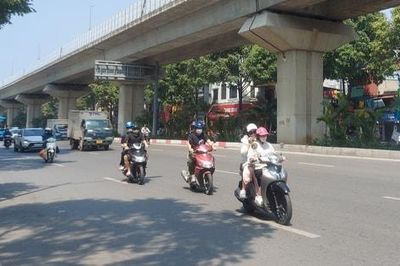 Hà Nội nắng nóng diện rộng nhiều ngày